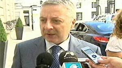 Gobierno y Comunidad apoyarán el proyecto desde la austeridad de la crisis; UpyD lo rechaza