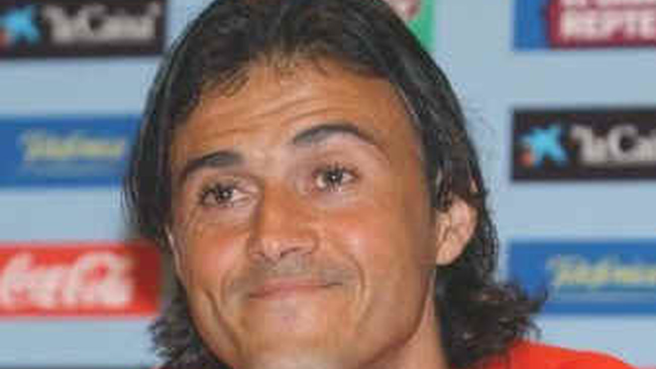 Luis Enrique promete a los aficionados del Roma juego ofensivo y mucho balón