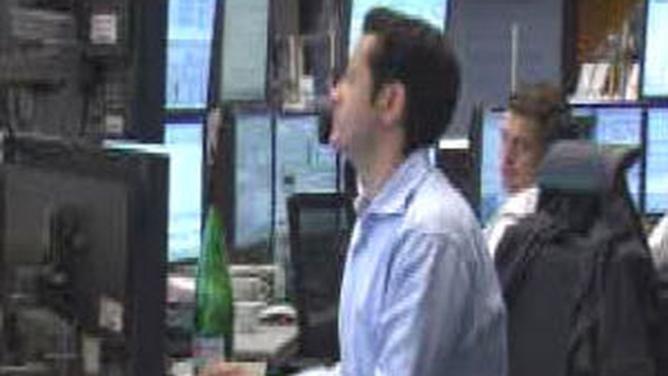 Merkel deja abierta la puerta a una cumbre extraordinaria de la eurozona