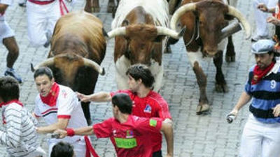 Tres mozos en el hospital tras el último encierro, ninguno por herida de asta