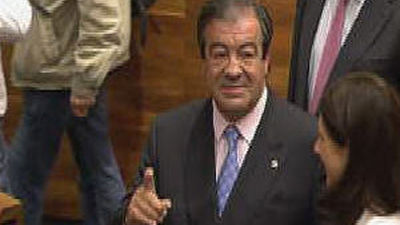 Cascos, elegido presidente de Asturias con el apoyo de un tercio de la Cámara