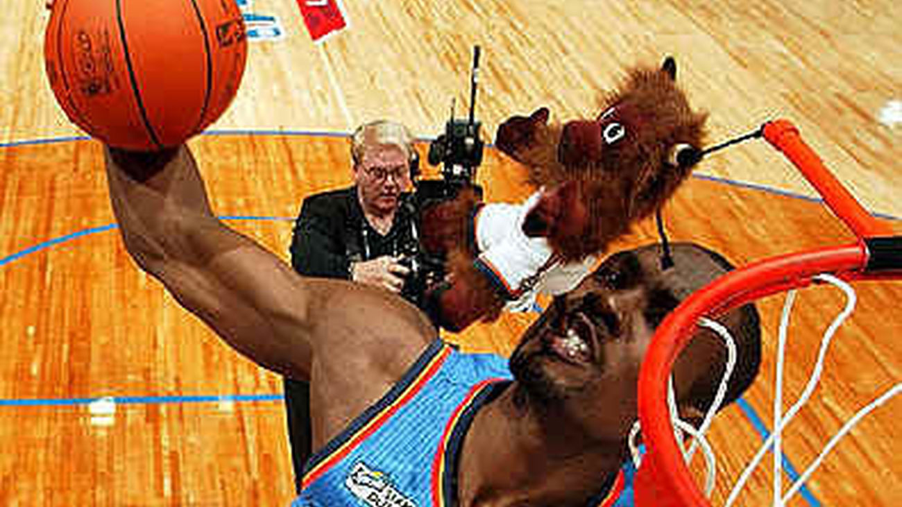 Serge Ibaka ya es español y podrá jugar el Eurobasket  con España