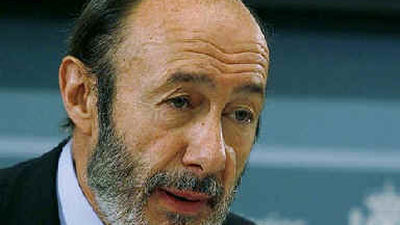 El PP critica a Rubalcaba por intentar 'devaluar' el compromiso de España con el déficit