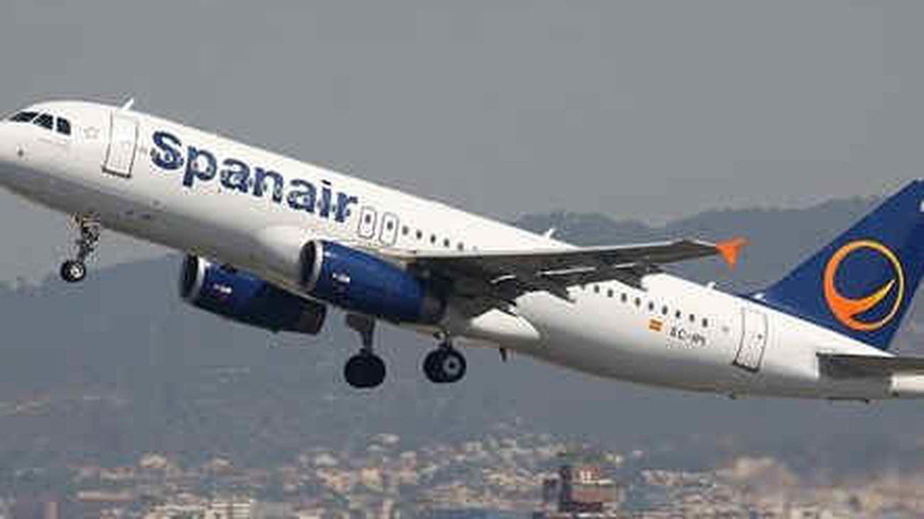 Spanair y sus pilotos pactan evitar huelgas a cambio de garantizar empleo