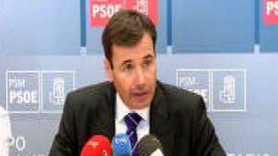 Gómez denuncia que la educación secundaria tendrá el próximo curso 3.000 profesores menos