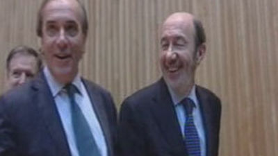 Rubalcaba: la UE debe "correr" con el eurobono y una agencia de calificación