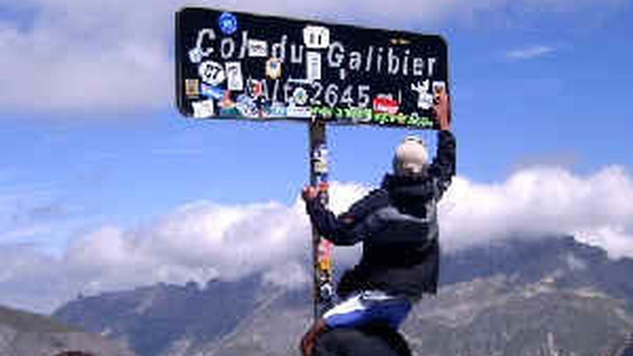 El Tour toca techo en el centenario del primer ascenso del Galibier