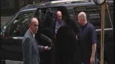 Murdoch regresa a los EEUU donde se le investiga por el posible espionaje a las víctimas del 11-S