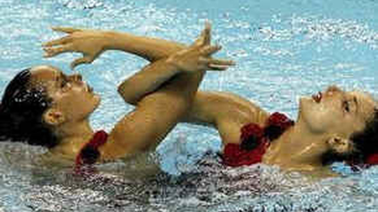 España logra su quinta medalla con un tango en el dúo artístico