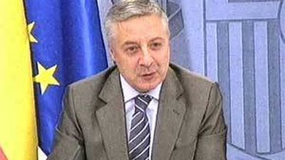 Blanco: Es sorprendente que nos estemos mirando el ombligo con un debate sobre elecciones