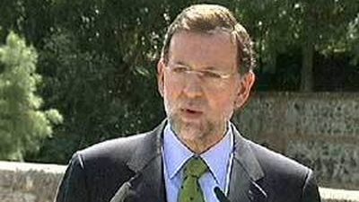 Rajoy: Camps ha actuado "con grandeza" en una situación "difícil"