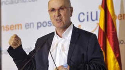 Sáenz de Santamaría y Duran se reunen durante una hora en el Congreso