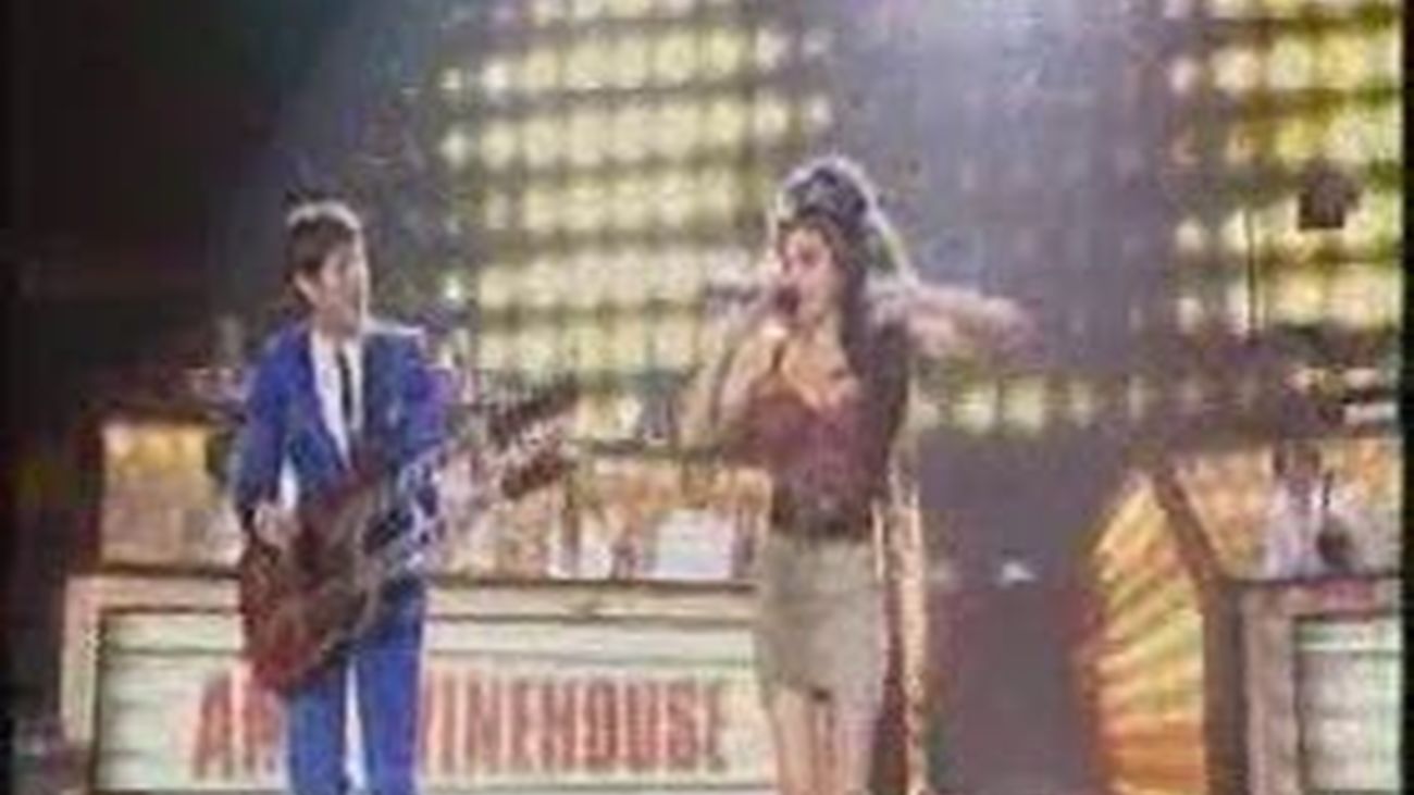 Amy Winehouse aún estaba viva cuando llegó la ambulancia