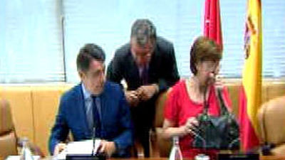 González propone penalizar administraciones que ejerzan competencias de otras