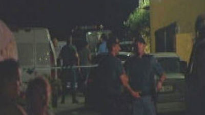 Mueren tres personas y una más resulta herida  durante un tiroteo en Almería