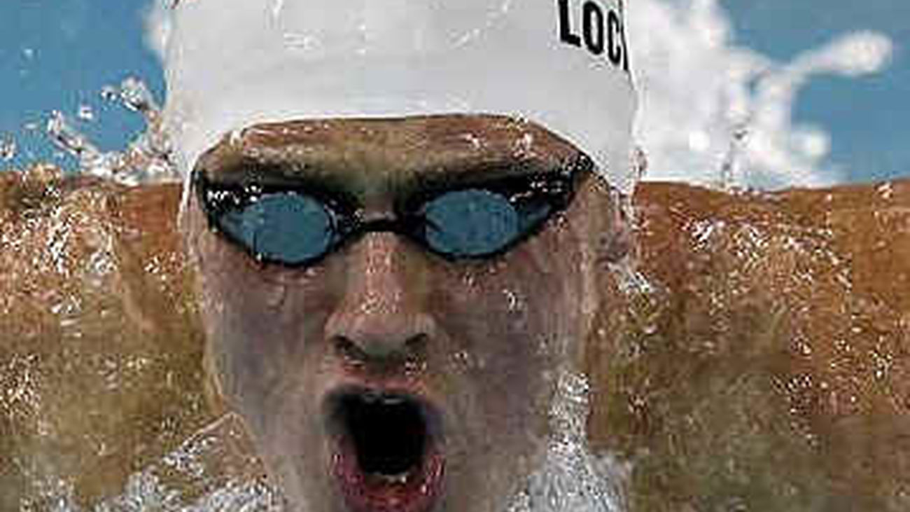 Lochte vence a Phelps y bate el récord del mundo de los 200 estilos