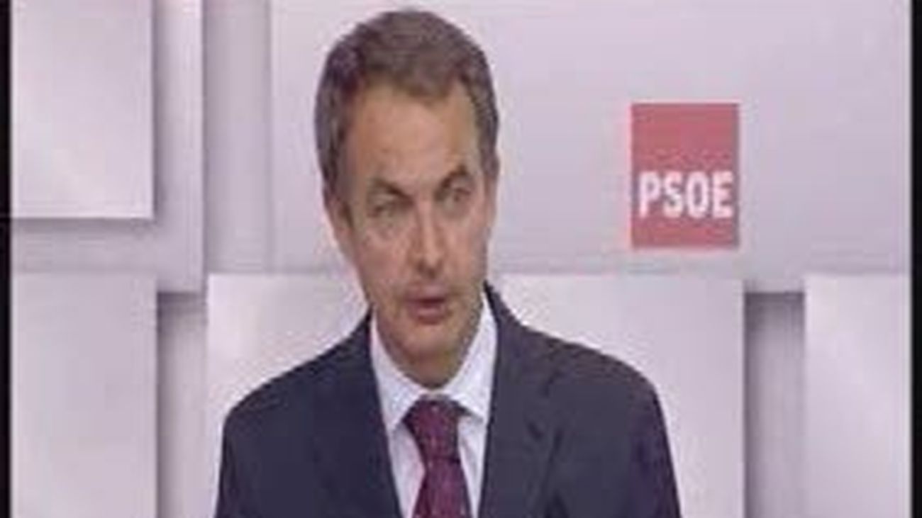 Zapatero da marcha atrás tras haber reiterado que no adelantaría los comicios