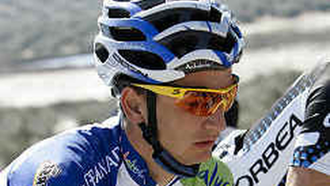 Juanjo Lobato (Andalucía) estrena su palmarés profesional en Getxo