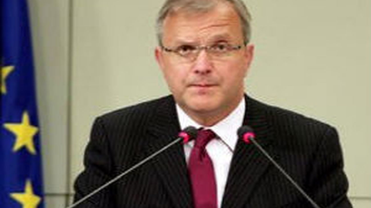 Bruselas pide a España que aplique de manera "contundente" los ajustes y las reformas