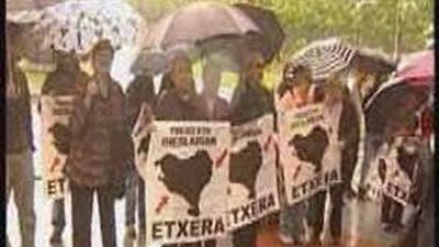 Rubalcaba habla de "un retroceso" en Bildu porque se ha vuelto más complaciente con ETA