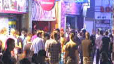 Veinte detenidos por los alborotos tras el desalojo de una discoteca en Lloret de Mar