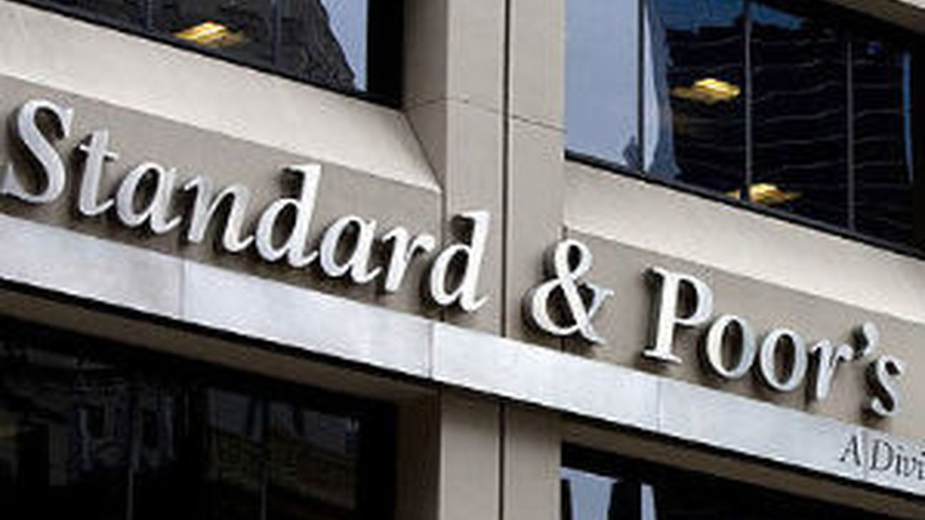 EEUU investiga si Standard & Poor's calificó al alza bonos antes de la crisis