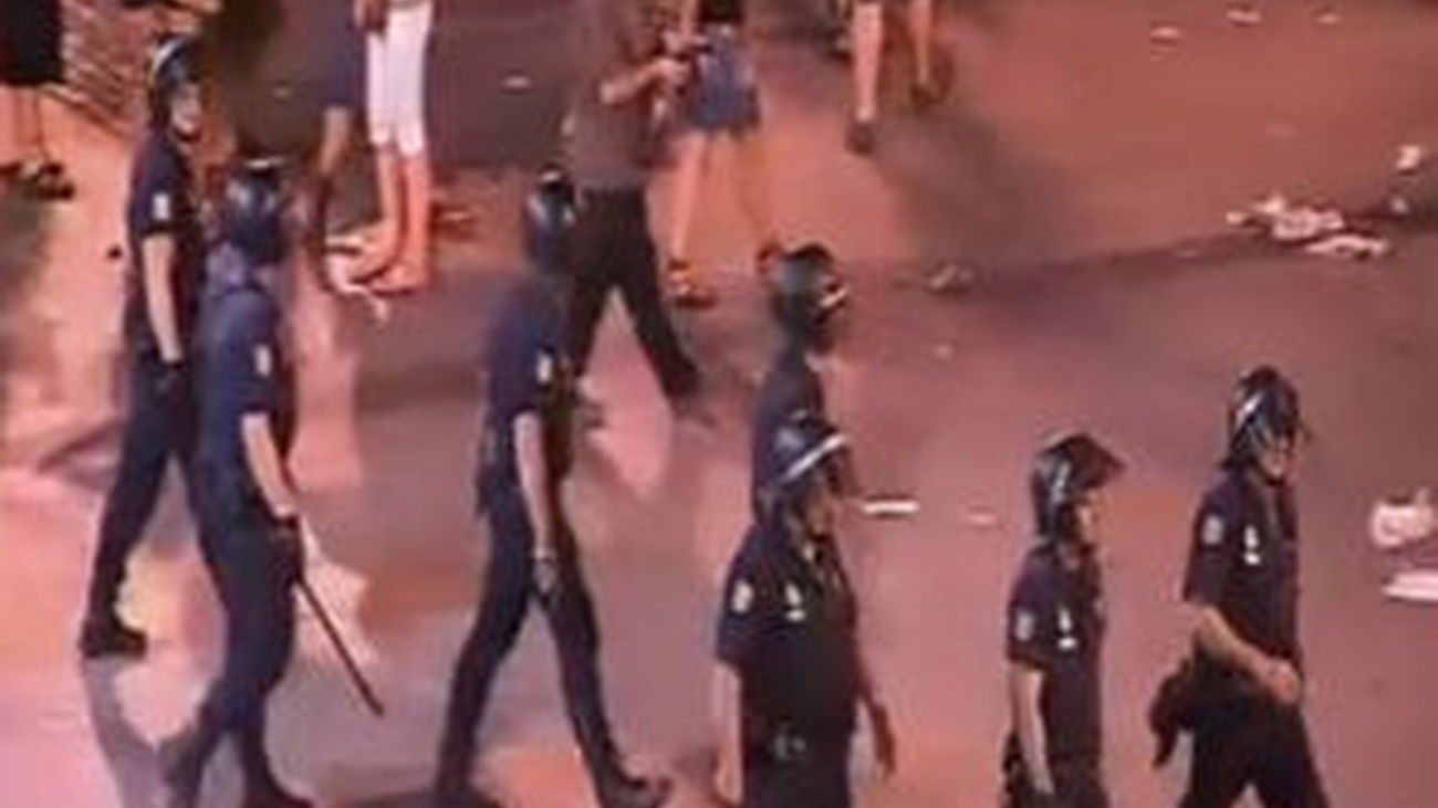 Once heridos y seis detenidos tras la manifestación laica y  la posterior carga policial en Sol