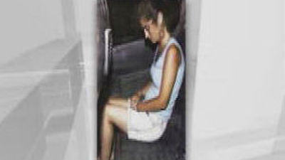 Una mujer mata a su hija de tres años, cuya custodia le iban a retirar