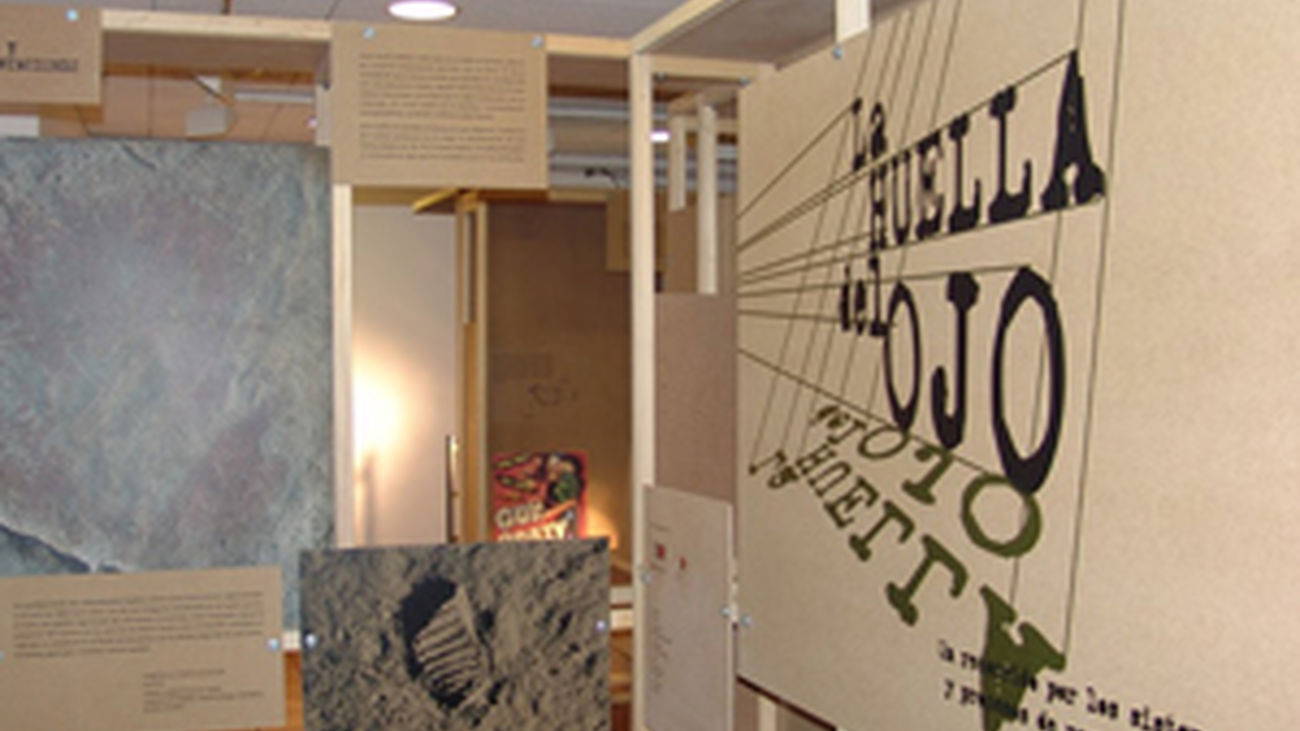 Artilugios como la ventana de Leonardo o la cámara de espejo cónvaco se exhiben en 'La huella del ojo' en Horcajuelo