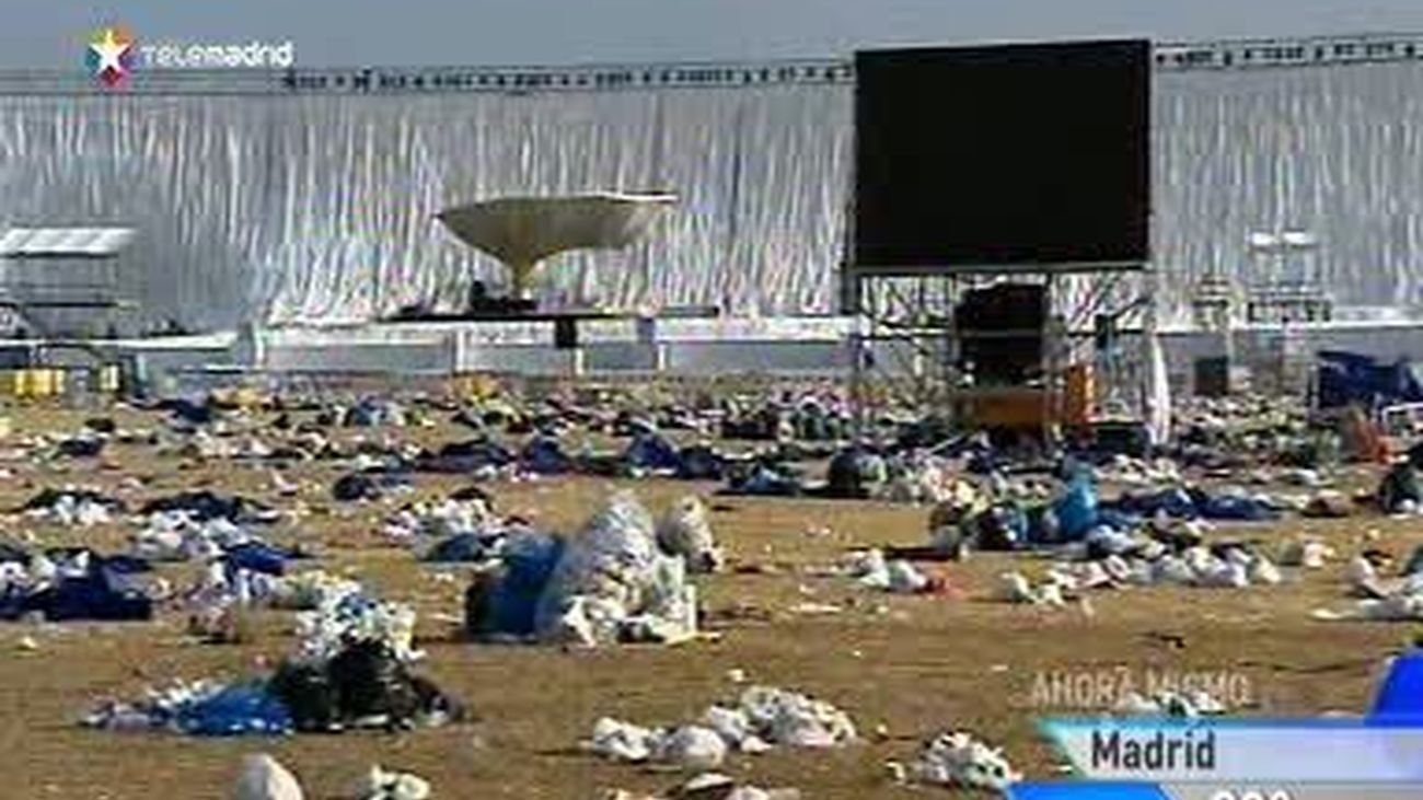 Los operarios recogen 127 toneladas de basura en Cuatro Vientos