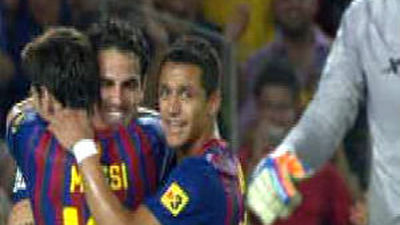 El Barcelona casi copia al Madrid y le mete cinco al Villarreal