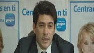 David Pérez denuncia ante la policía pintadas amenazantes contra él aparecidas en la sede del PP