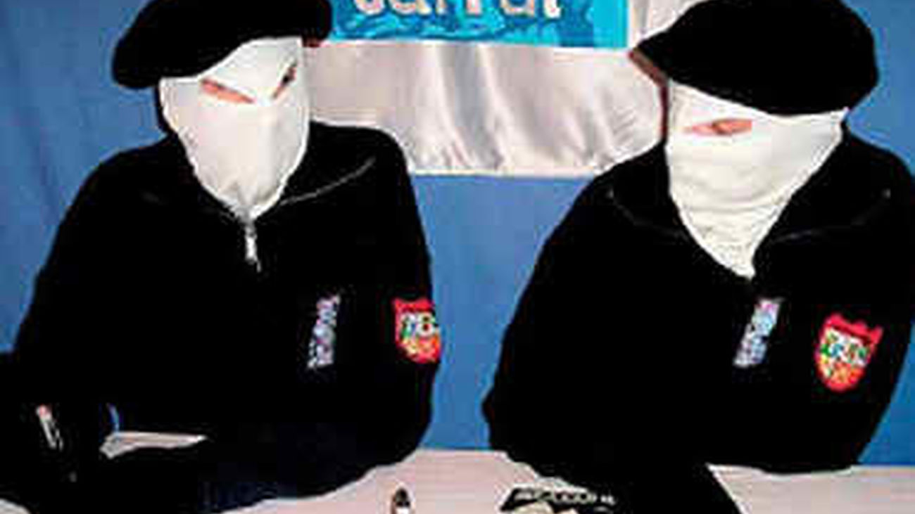 Un año desde que ETA anunció el cese de sus atentados, pero sin llegar al fin