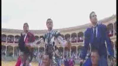 Triunfal corrida goyesca de Ronda y reaparición de Cayetano