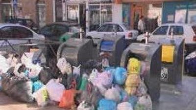 El impago de facturas en el Ayuntamiento de Parla amenaza la recogida de basuras