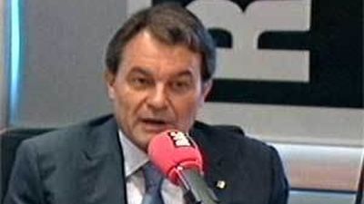 Mas lanza avisa al PP de que no habrá acuerdos y se queja de que "toquen las narices" con el catalán