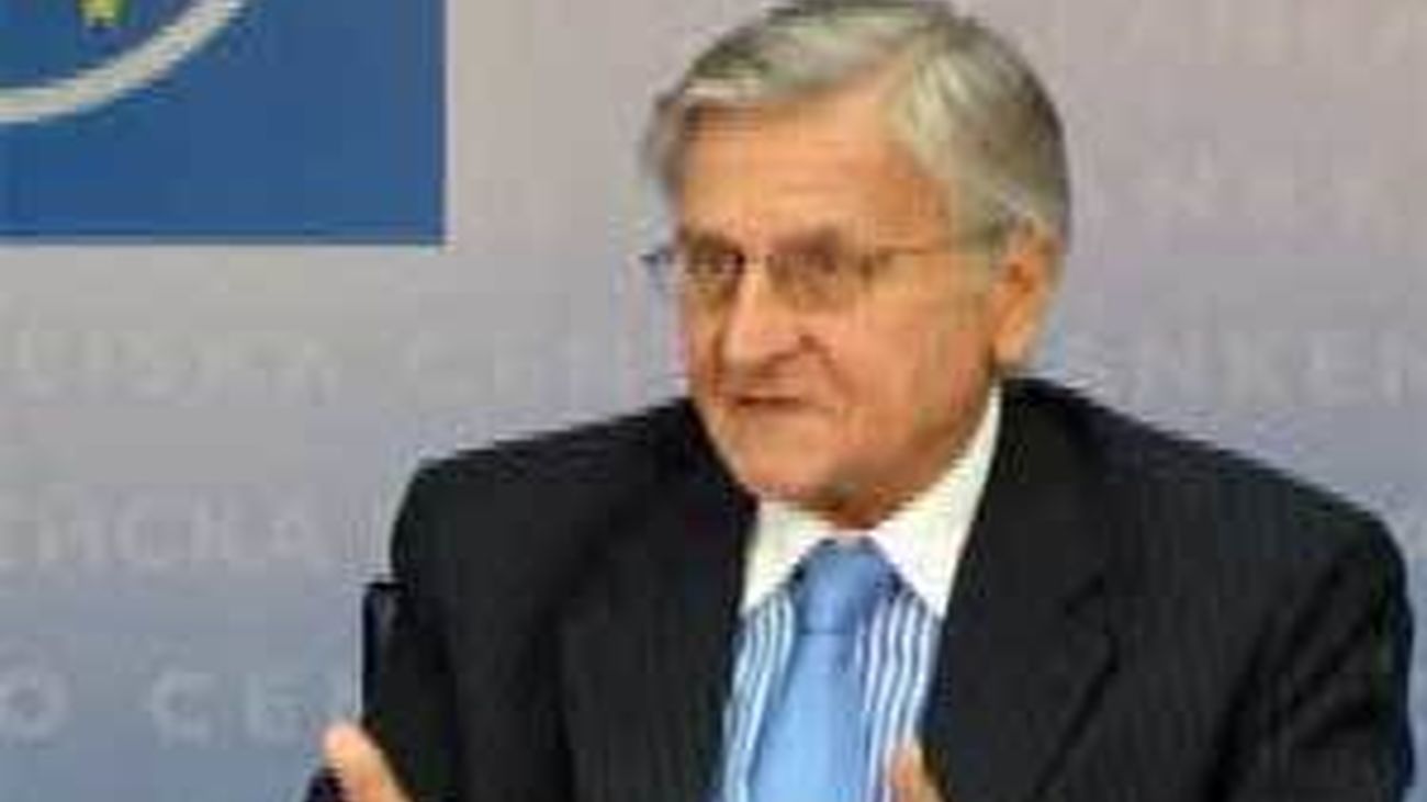 Trichet sugiere el final de las subidas de tipos,  pero deja en el aire la posibilidad de rebajarlos