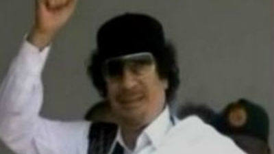 Gadafi califica de "guerra psicológica" y "mentiras" las informaciones sobre su huida a Níger