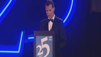 Don Felipe llama a evitar la resignación ante la crisis y reclama unidad y sentido de Estado