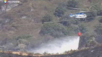 Arrasadas 400 hectáreas en el fuego de Mijas que causa cientos de desalojos