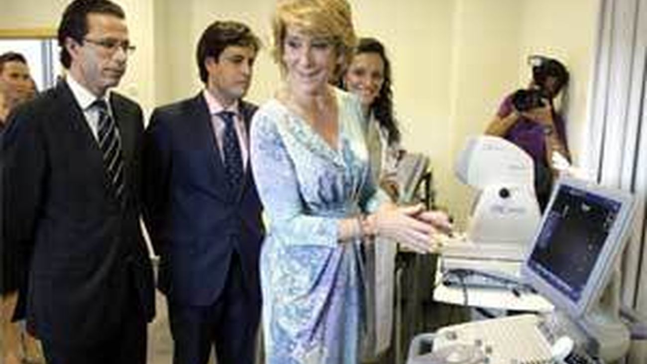 Aguirre inaugura un nuevo Centro de Salud en Galapagar