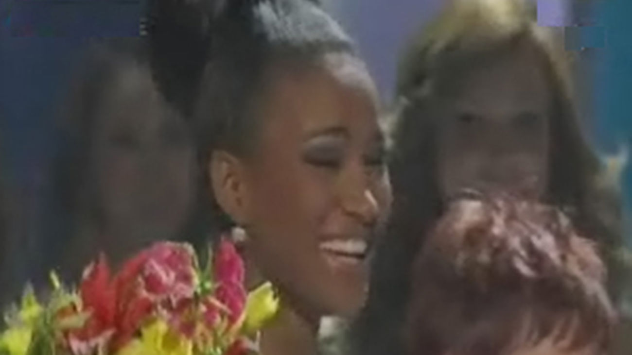 angolena_miss_universo