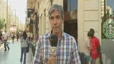 Madrileñas y turistas responden en Madrid a esta pregunta: ¿Qué lleva una mujer en su bolso?