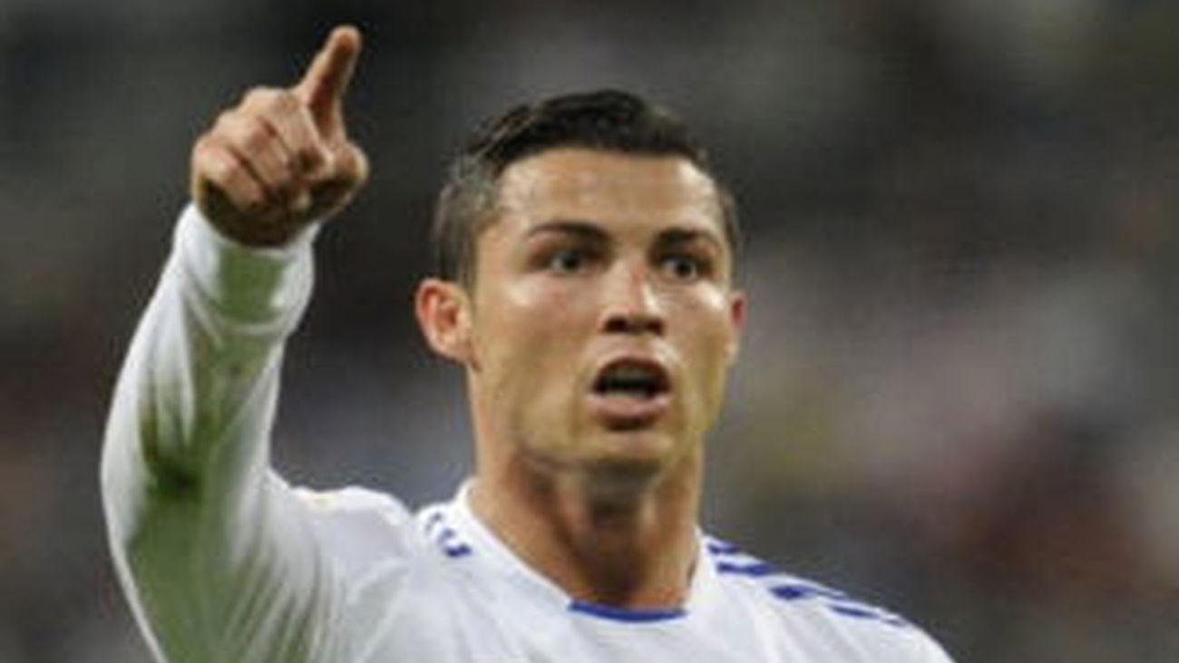 Cristiano no se entrena con el grupo y regresan Altintop y Kaká