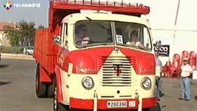 San Martín de la Vega acoge una concentración de camiones clásicos