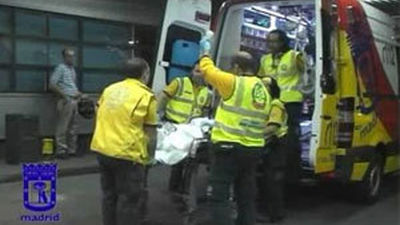 Herido grave un motorista de 25  años tras colisionar con un vehículo en Aluche