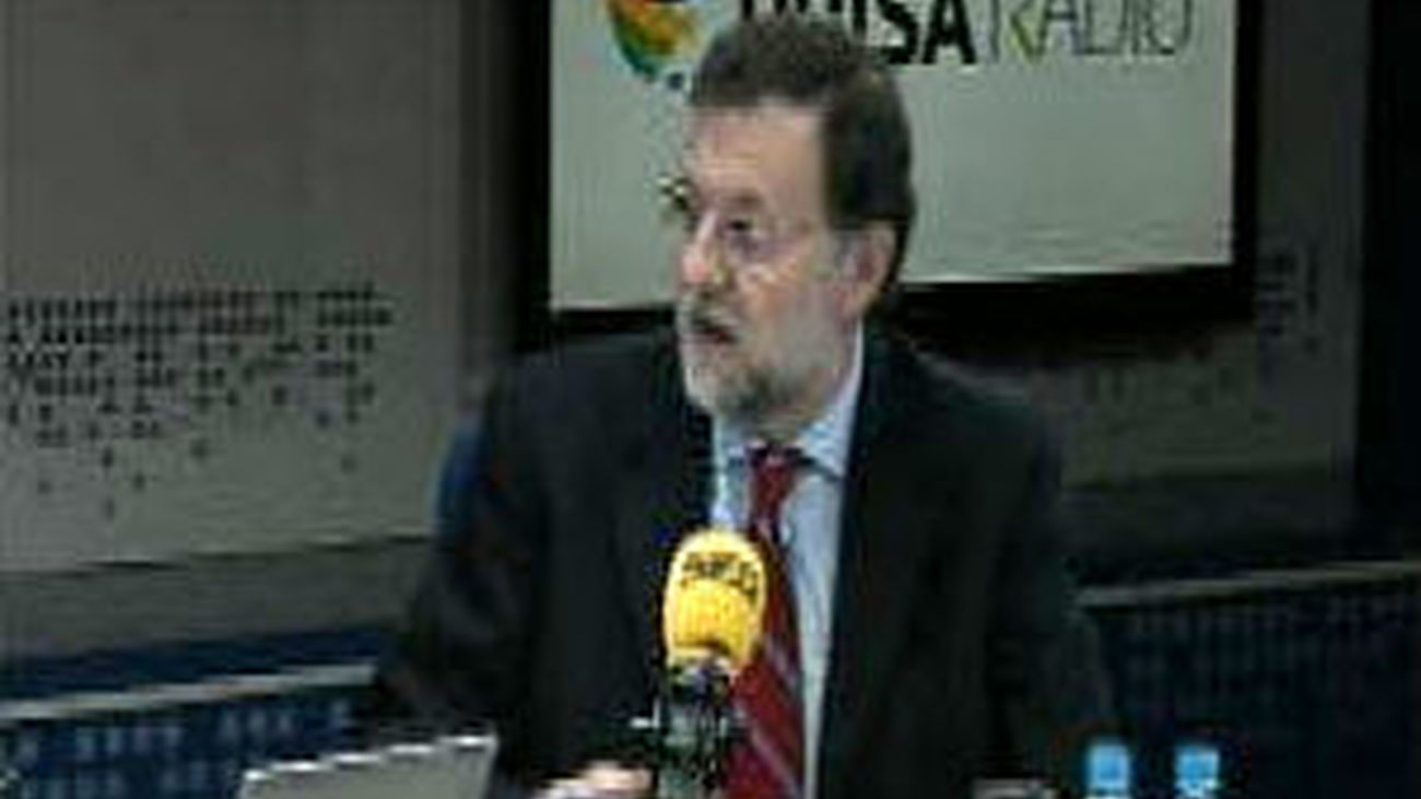 Rajoy asegura que Ana Botella sería una "magnífica alcaldesa" de Madrid