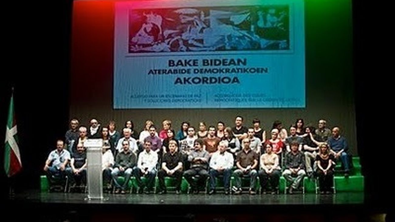 El Colectivo de Presos de ETA piden la"amnistía completa" pero no el fin de la banda