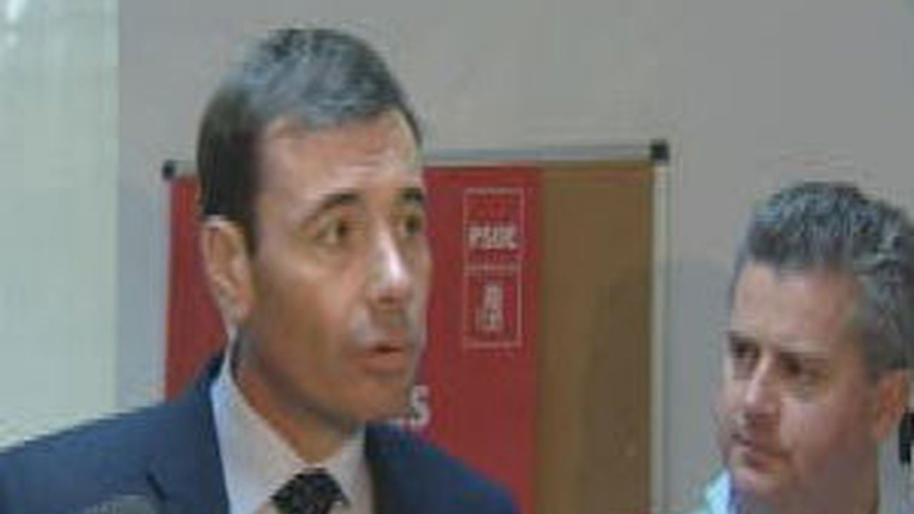 Granados considera a Tomás Gómez "inhabilitado para la política" por la deuda de Parla