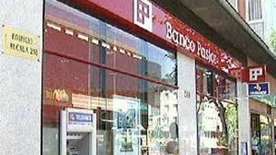 El Banco Pastor acepta la oferta del Popular